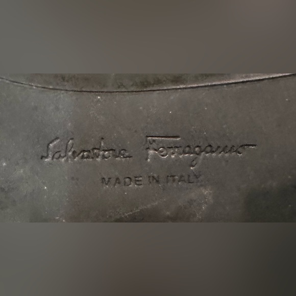 417. Ladies Salvatore Ferragamo Vintage Black Leather and Patent Horse Bit Shoes - Picture 16 of 16